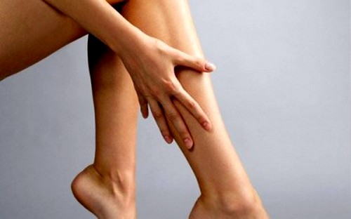 Почему сводит ноги по ночам: как лечить судорогу | Клиника «Гармония»