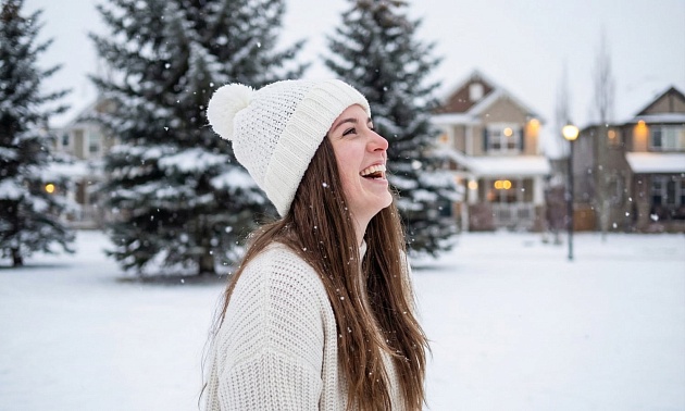 Зимний уход за волосами: что советует трихолог?