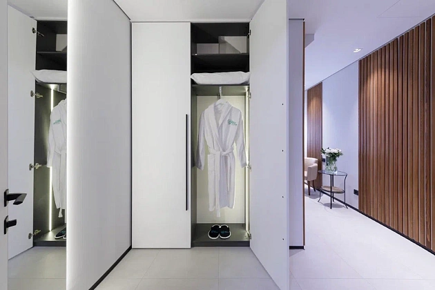 Интерьер стационарного блока