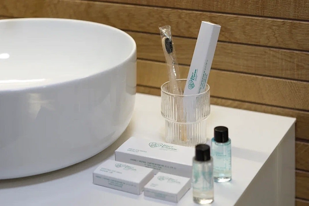 Косметические принадлежности