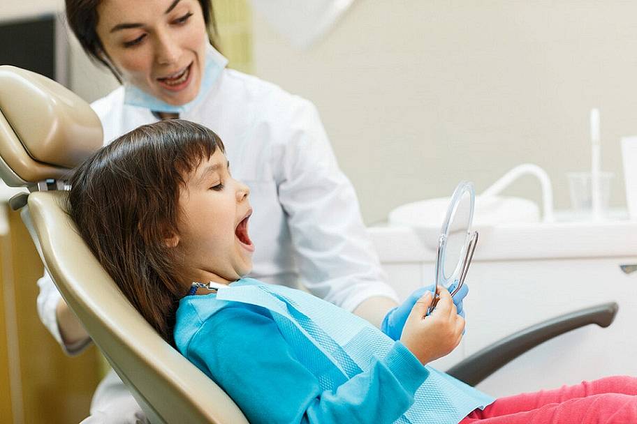 Лечение травм зубов и десен у детей